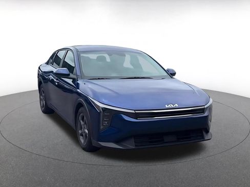 Used 2025 Kia K4 FWD image 3