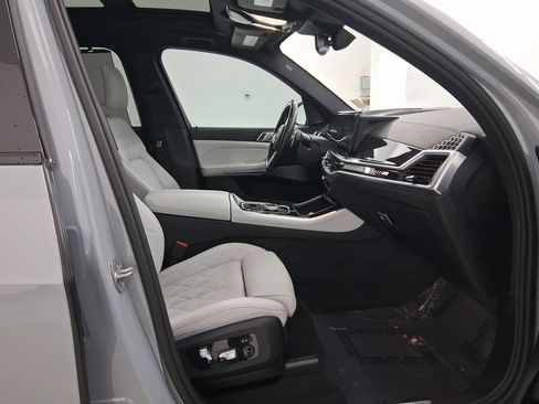 Certified 2024 BMW X5 M60i image 34