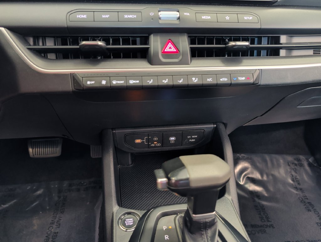 Used 2025 Kia K4 FWD image 15