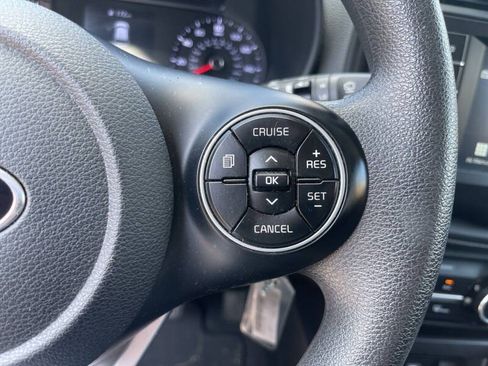 Used 2021 Kia Soul S FWD image 11