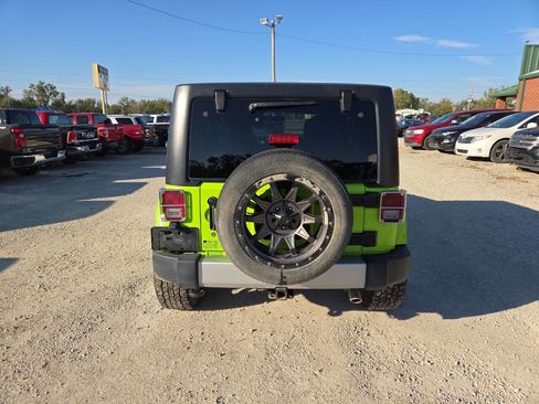 Used 2013 Jeep Wrangler Unlimited Sahara w/ Trailer Tow Group image 9