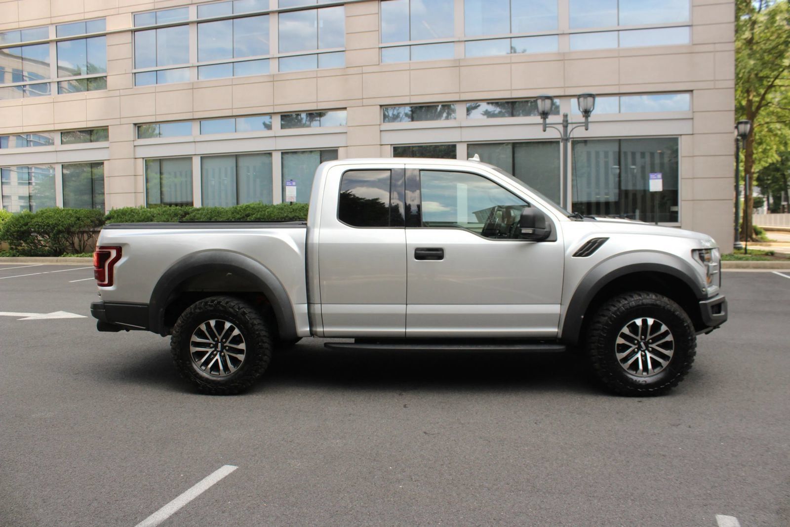 Used 2019 Ford F150 Raptor w/ Equipment Group 801A Mid AWD/4WD image 6