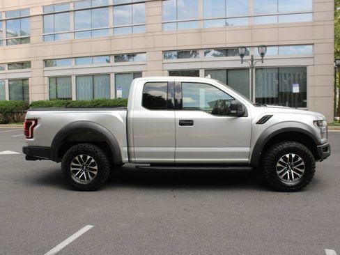 Used 2019 Ford F150 Raptor w/ Equipment Group 801A Mid AWD/4WD image 6