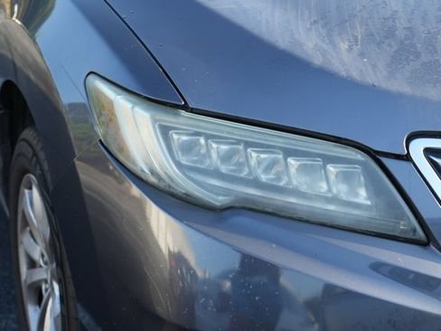 Used 2017 Acura RDX AWD w/ Technology Package image 2