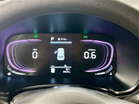 Certified 2025 Kia Soul LX image 12