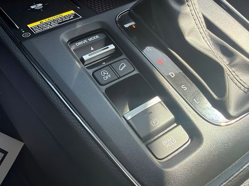 Certified 2024 Honda CR-V EX-L image 60