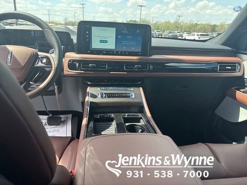 New 2026 Lincoln Aviator Reserve AWD/4WD image 6