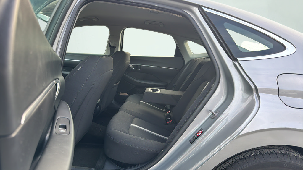 Used 2023 Hyundai Sonata SEL w/ Cargo Package FWD image 13