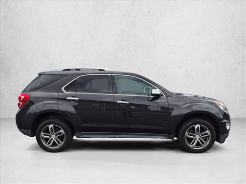 Used 2016 Chevrolet Equinox LTZ w/ Enhanced Convenience Package FWD image 4