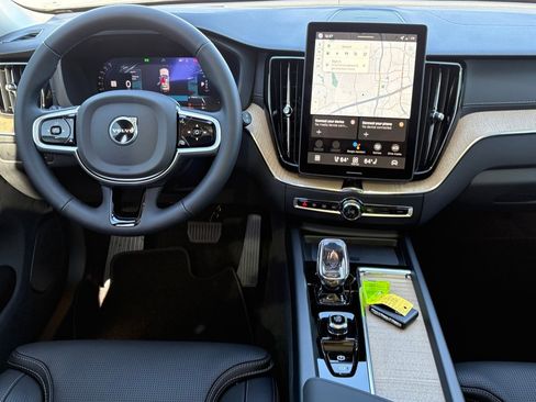 New 2026 Volvo XC60 T8 Ultra w/ Protection Package Premier image 13