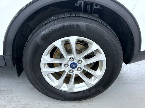 Used 2020 Ford Escape SE image 22