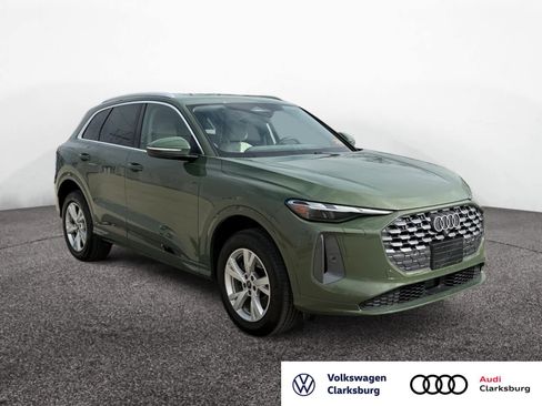 Certified 2025 Audi Q5 Premium w/ Convenience Package image 7