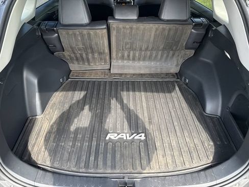 Used 2023 Toyota RAV4 XLE Premium AWD/4WD image 18