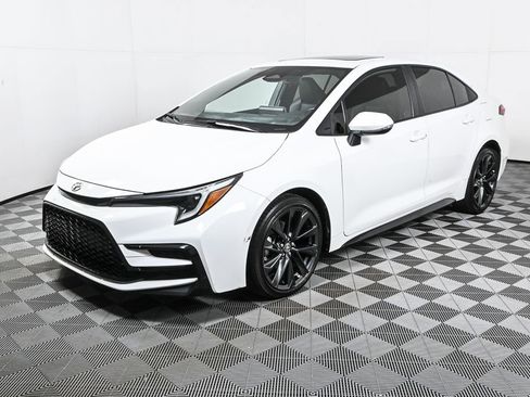 Used 2023 Toyota Corolla XSE image 1