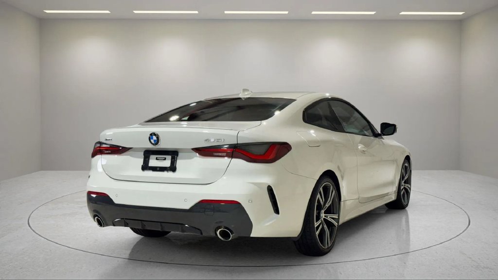 Used 2023 BMW 430i xDrive Coupe w/ M Sport Package AWD/4WD image 3
