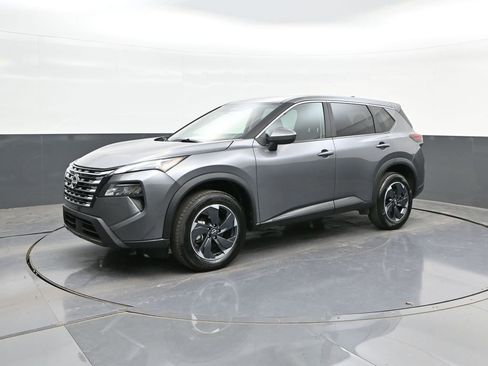 Used 2025 Nissan Rogue SV AWD/4WD image 30