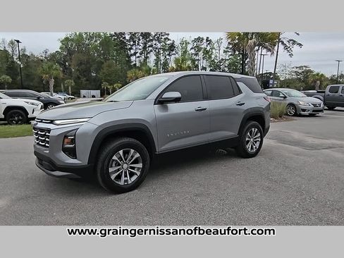 Used 2025 Chevrolet Equinox LT w/ Safety and Technology Package image 23