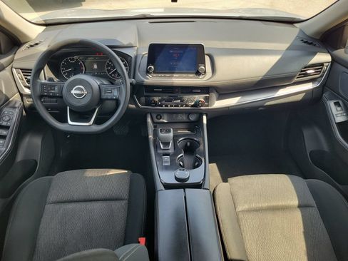 Used 2024 Nissan Rogue SV AWD/4WD image 13