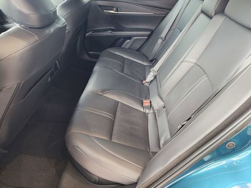 Used 2025 Toyota Camry XSE image 13