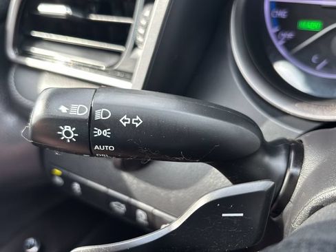 Used 2022 Toyota Camry XSE w/ Cold Weather Package FWD image 19
