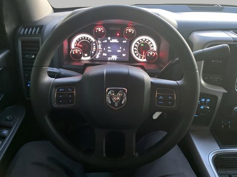 Used 2013 RAM 1500 Express image 10