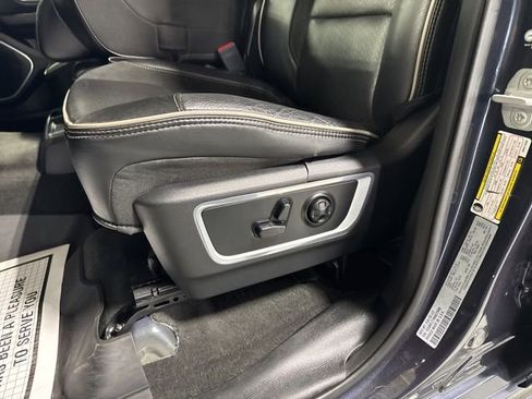 Certified 2021 RAM 1500 Laramie image 14