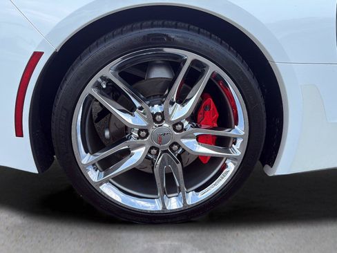 Used 2018 Chevrolet Corvette Stingray Convertible RWD image 53