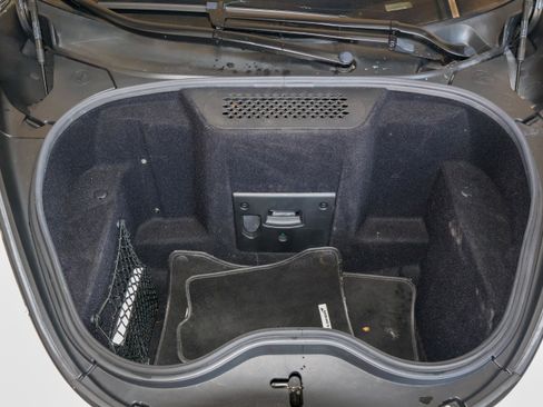 Used 2018 McLaren 570S RWD image 11