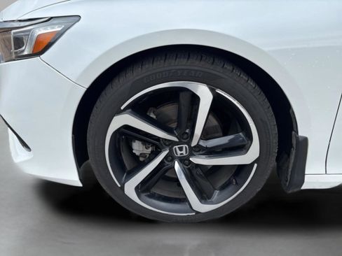 Used 2021 Honda Accord Sport image 40