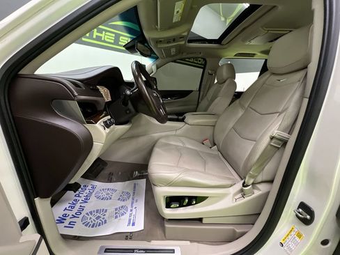 Used 2015 Cadillac Escalade ESV Luxury AWD/4WD image 16