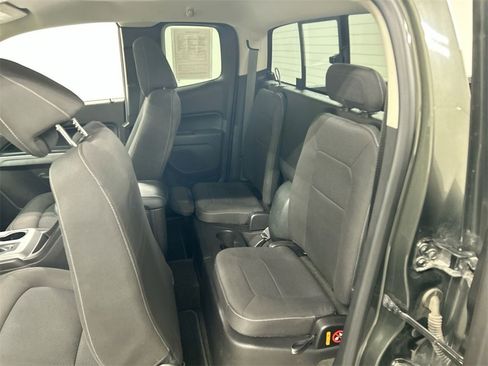 Used 2018 Chevrolet Colorado LT w/ LT Convenience Package image 19