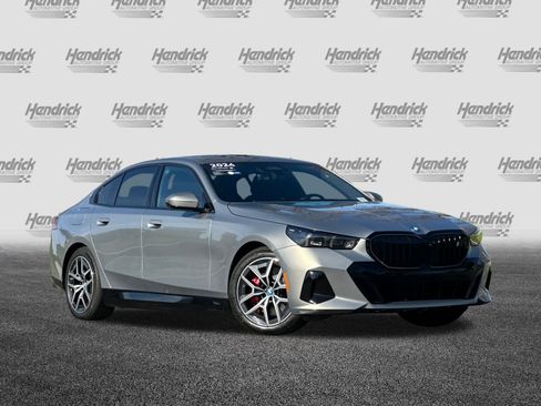 Certified 2024 BMW i5 eDrive40i w/ M Sport Package image 2