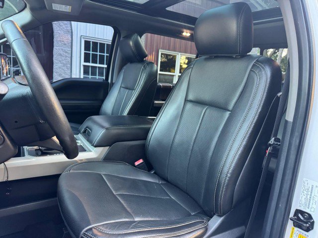 Used 2018 Ford F150 Lariat w/ Equipment Group 502A Luxury AWD/4WD image 11