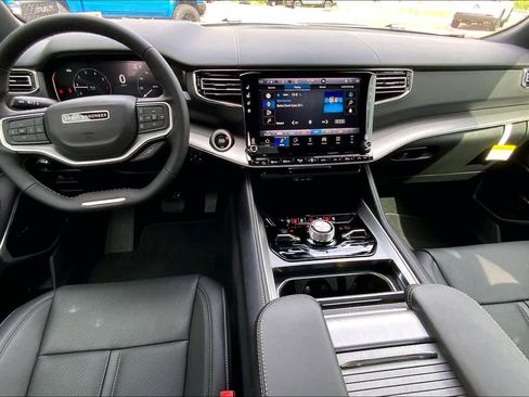 New 2026 Jeep Grand Wagoneer Limited AWD/4WD image 5