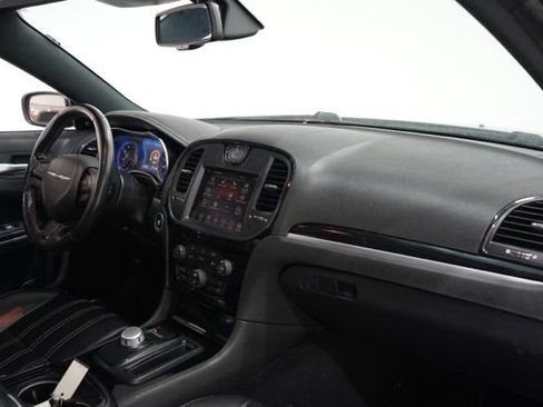 Used 2022 Chrysler 300 S image 18