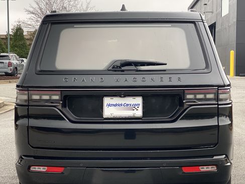 Used 2022 Jeep Grand Wagoneer Series II image 20