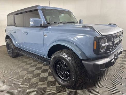 Certified 2024 Ford Bronco Outer Banks image 1