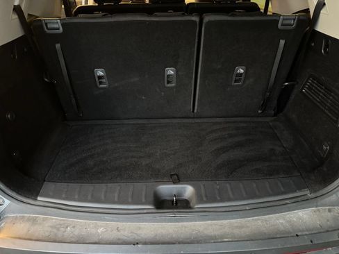 Used 2022 Nissan Pathfinder SV AWD/4WD image 23