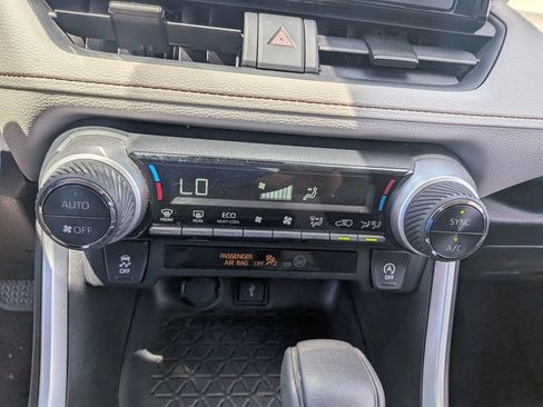 Used 2020 Toyota RAV4 XLE w/ All Weather Liner Package AWD/4WD image 17