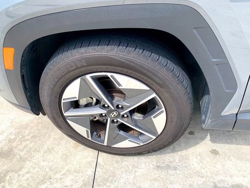 Used 2025 Hyundai Tucson SEL FWD image 9