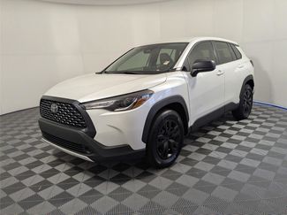 Used 2024 Toyota Corolla Cross L video 1