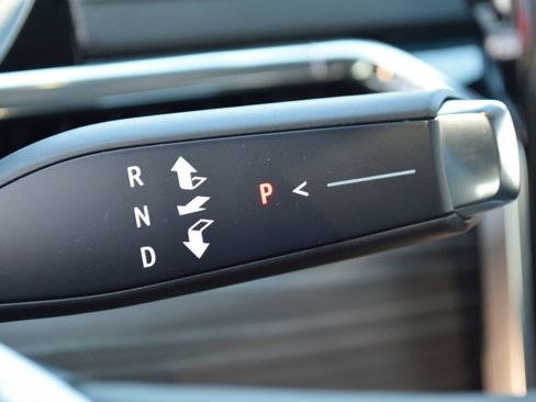 Used 2025 GMC Sierra EV Denali AWD/4WD image 10
