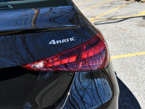 Used 2023 Mercedes-Benz C 300 4MATIC Sedan image 18