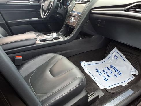 Used 2019 Ford Fusion Energi Titanium image 8