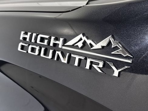 Used 2022 Chevrolet Silverado 1500 High Country w/ Z71 Off-Road Package AWD/4WD image 31