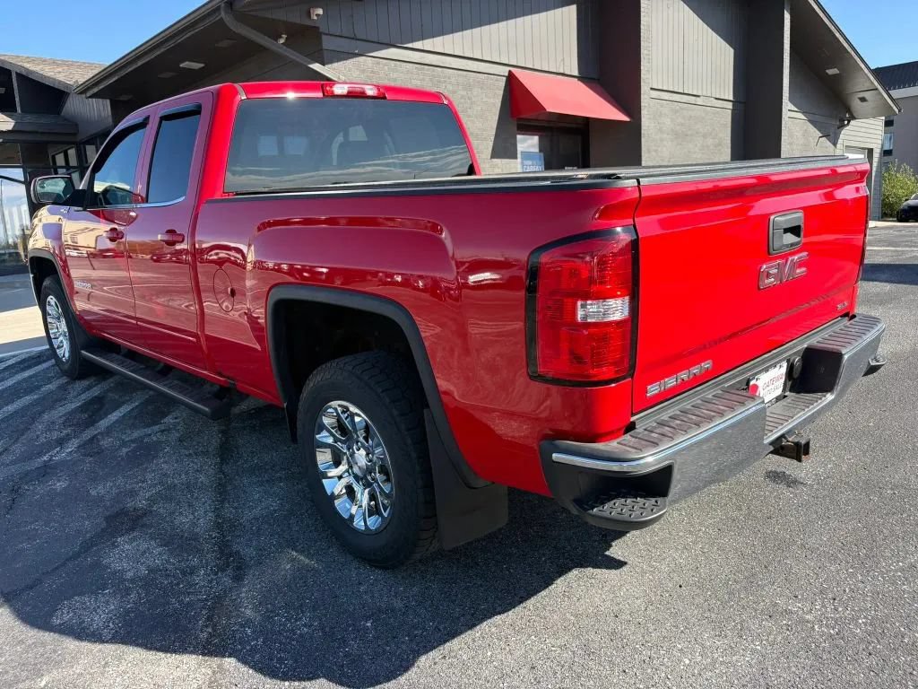 Used 2017 GMC Sierra 1500 SLE w/ SLE Value Package AWD/4WD image 3