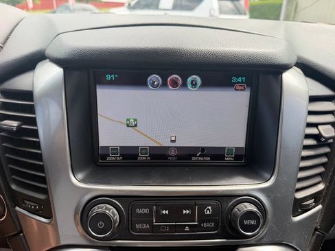 Used 2015 Chevrolet Suburban LT AWD/4WD image 19