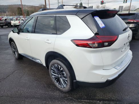 New 2026 Nissan Rogue Platinum image 6