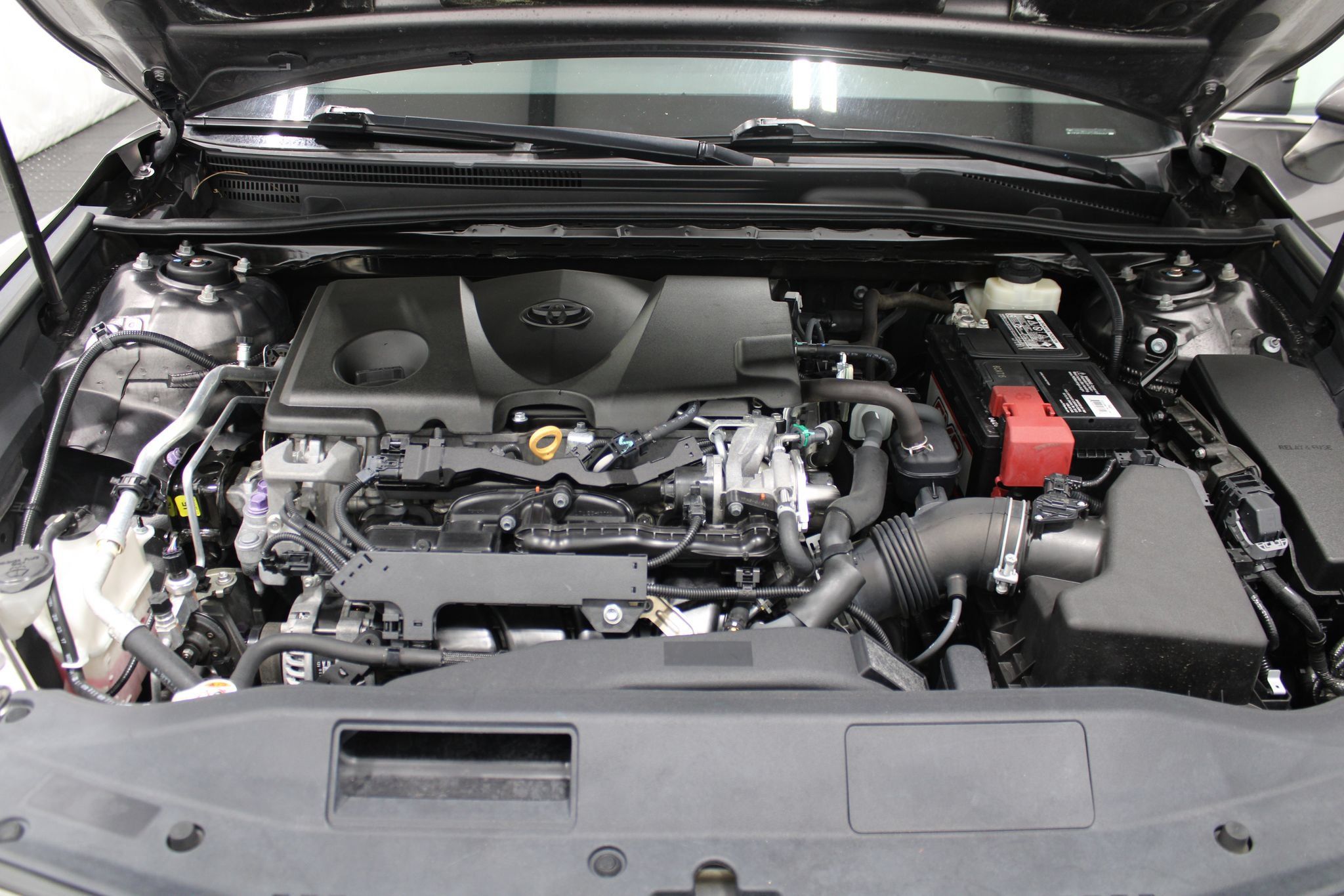 Used 2018 Toyota Camry SE FWD image 10
