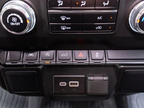 Used 2024 GMC Sierra 1500 Pro w/ Graphite Edition AWD/4WD image 21